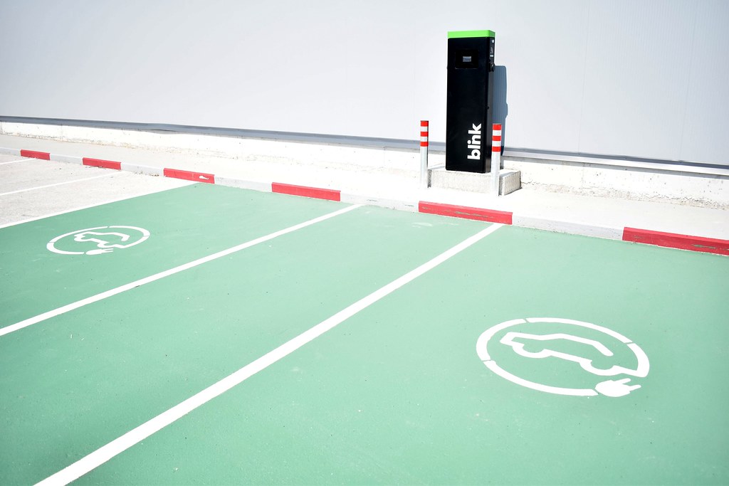 Ο πρώτος φορτιστής ηλεκτροκίνητων οχημάτων στην πόλη της Βέροιας